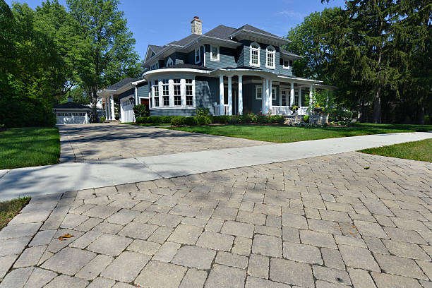 Best Driveway Borders and Edging Pavers in Merrill, IA